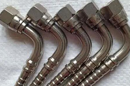 不銹鋼過渡接頭怎么避免結(jié)垢?掌握這幾個竅門!