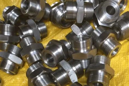 不銹鋼過渡接頭怎么避免結(jié)垢?掌握這幾個竅門!