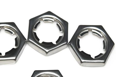 全扣式螺母的結(jié)構(gòu)特點(diǎn)與固定優(yōu)勢